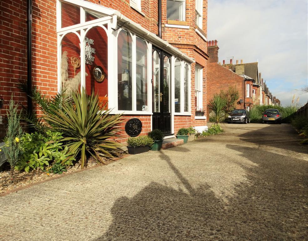 The Corner House Bed & Breakfast Lowestoft Dış mekan fotoğraf